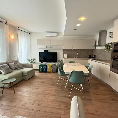 In Citta Con Giardino E Piscina Privati * Bergamo