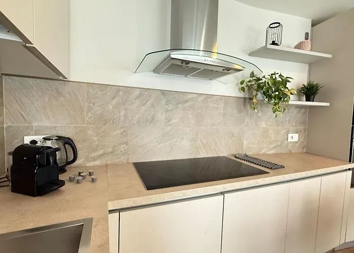 Apartment In Citta Con Giardino E Piscina Privati Bergamo