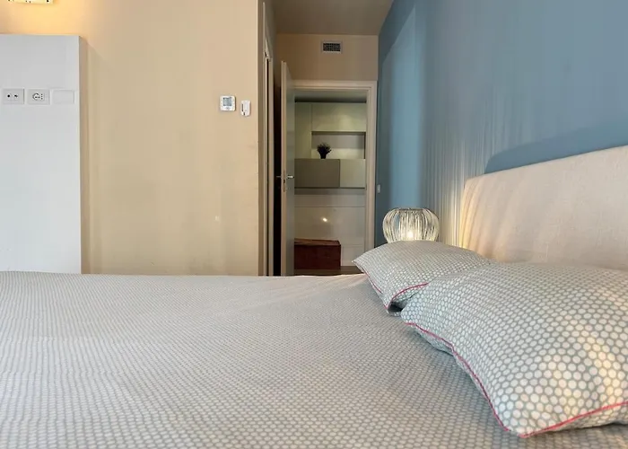 In Citta Con Giardino E Piscina Privati * 贝尔加莫