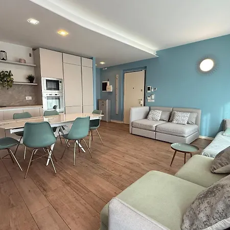 In Citta Con Giardino E Piscina Privati דירה ברגמו